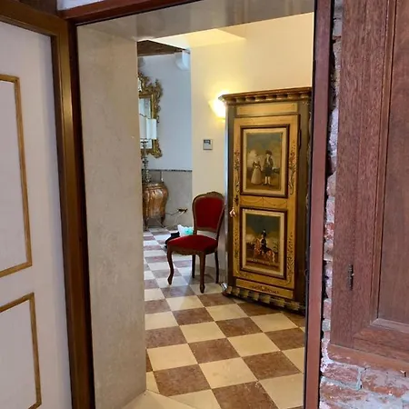 Luxury In San Marco With Canal View Venedig